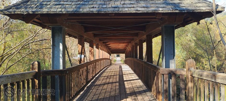 natur park bridge.jpg