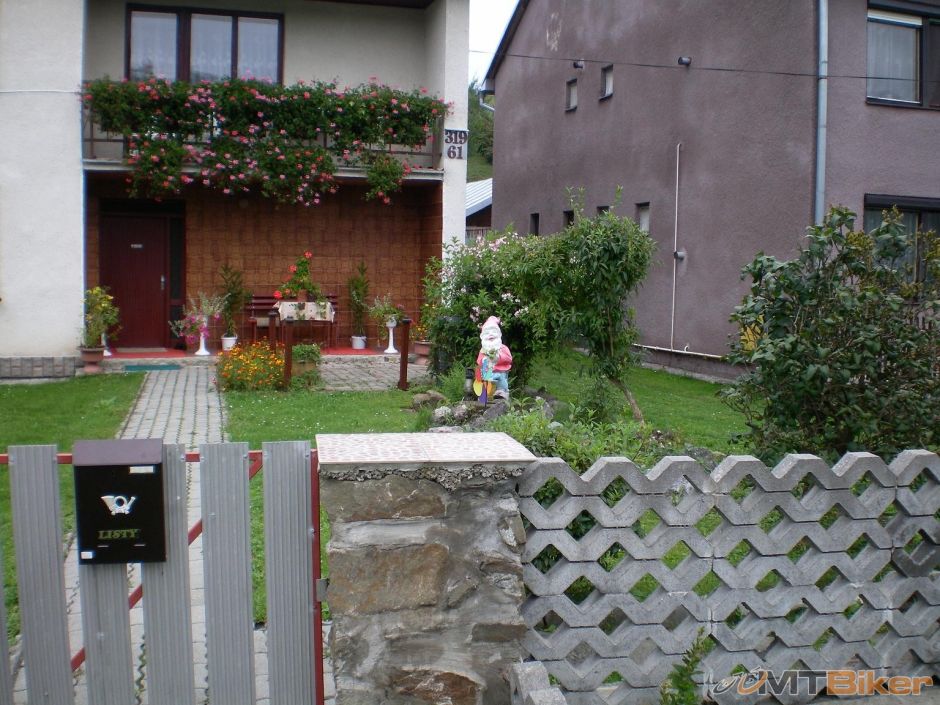 ML a vedla u susedov...JPG