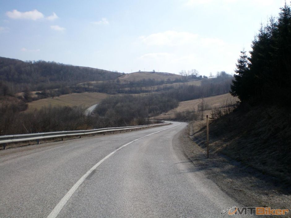 serpentiny druha strana stariny.JPG