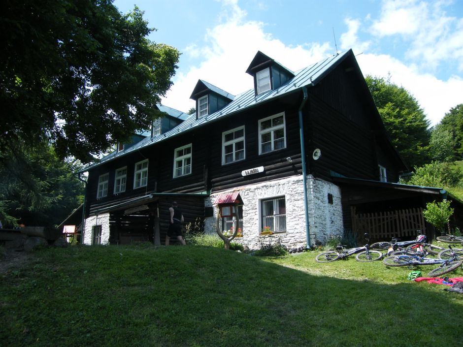 Lajoška_beer stop.jpg