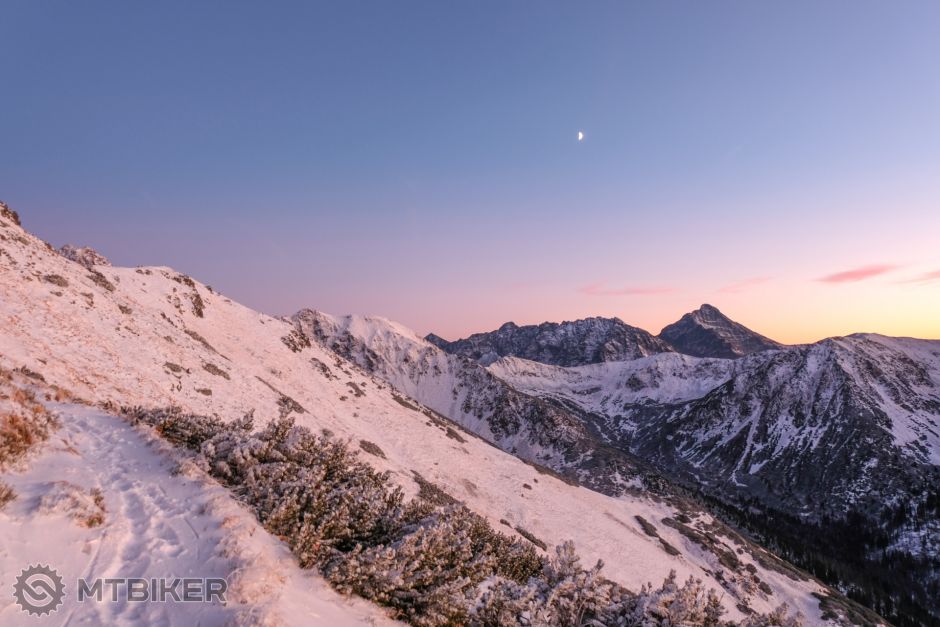 20201121_16-14-34_1-15s_F3,5_ISO 250_24 557.jpg