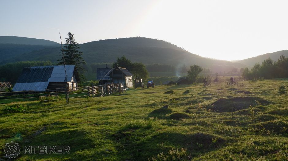 20190615_19-30-07_1-420 sec at f - 7,1_ISO 200_42 mm_DSCF6830.jpg