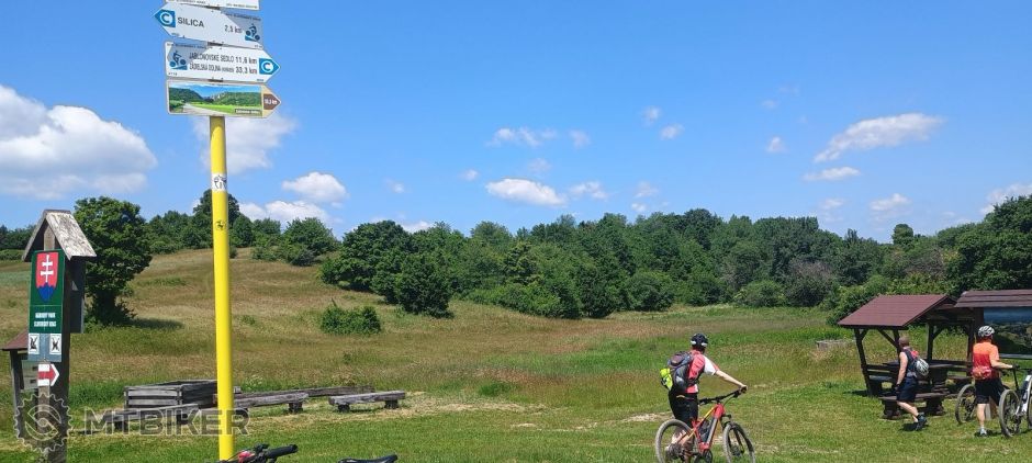 jaštericie jazero.jpg