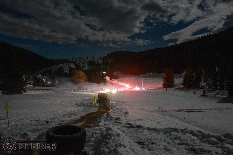 20200110_19-13-06_1-3 sec at f - 3,5_ISO 4000_18 mm_DSC_0364.jpg