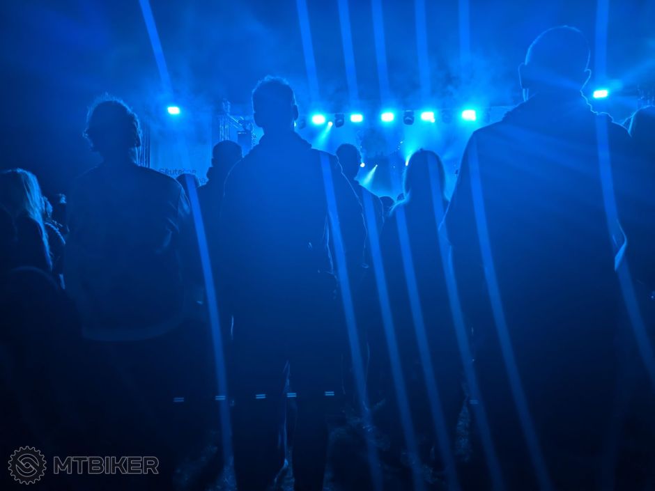 2024-08-03 21.31.08.jpg