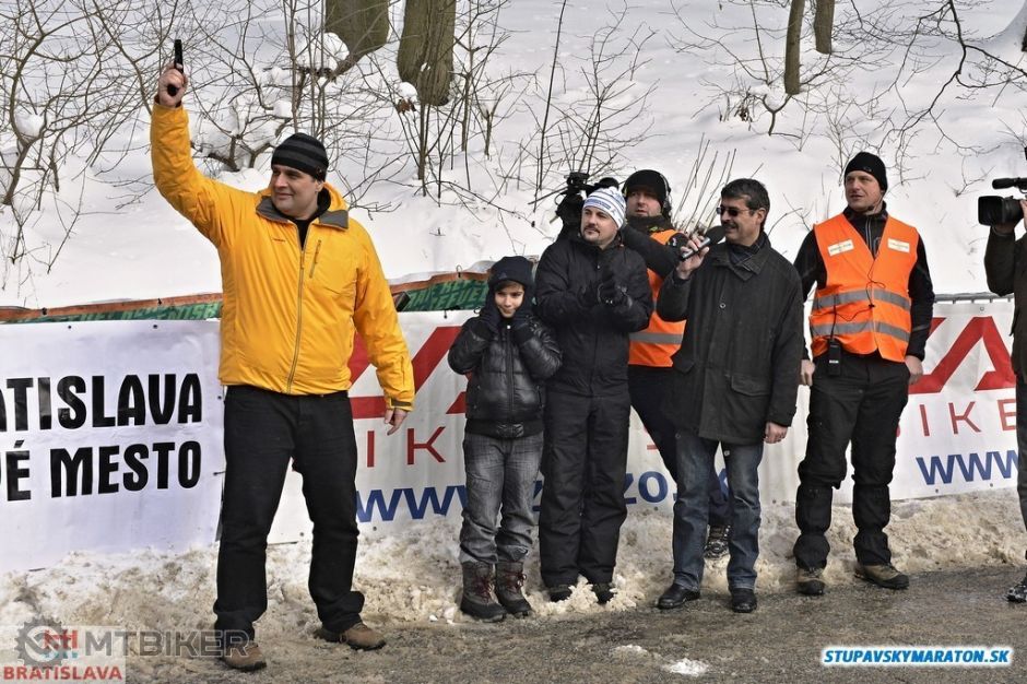 2. Župan a Primátor štartujú zimný MTB maratón.jpg