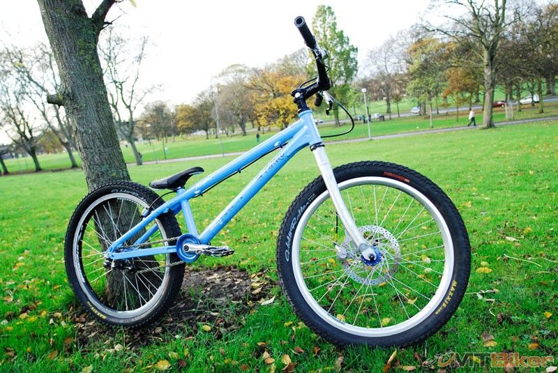 danny-macaskill-bike003.jpg