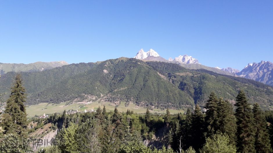 030 Dvojzub Ushby.jpg