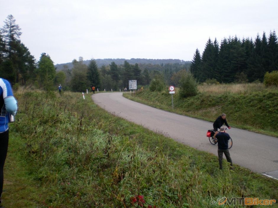 boli tam aj dve zenske ale co cert nechce nesfotilo mi ich..isli len tak pomaly.JPG