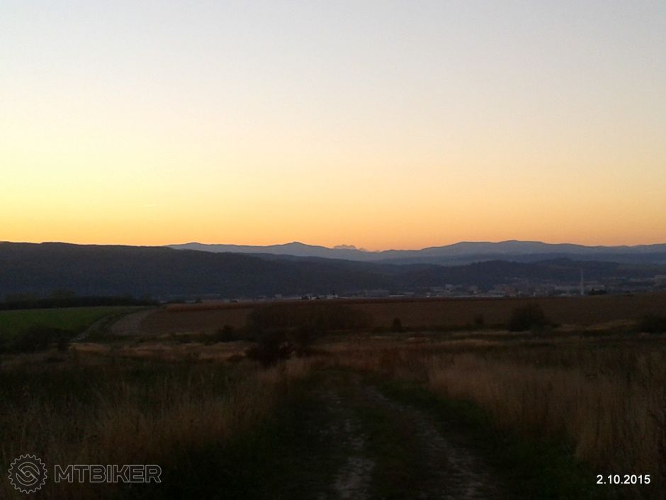 1-2015-10-02 18.12.05.jpg