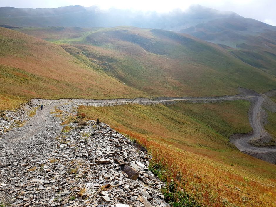 084 Kamenista cesta nadol.jpg