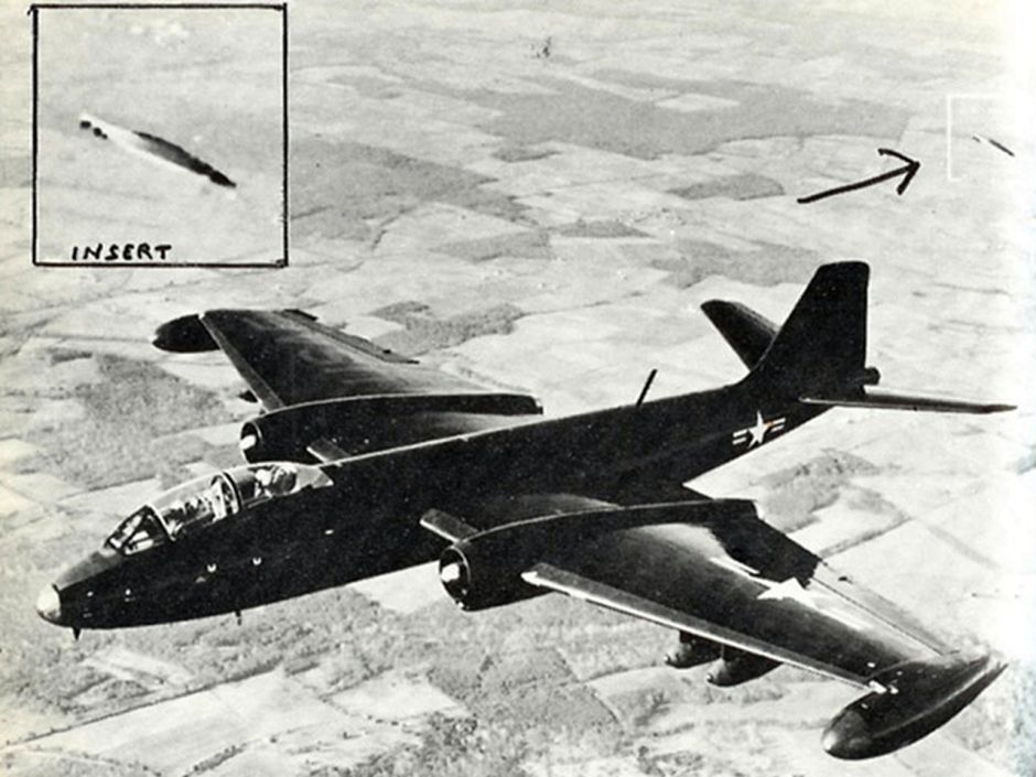 B-47-Edwards AFB (vojenská letecká základňa), Kalifornia, USA-9.1957-1.jpg