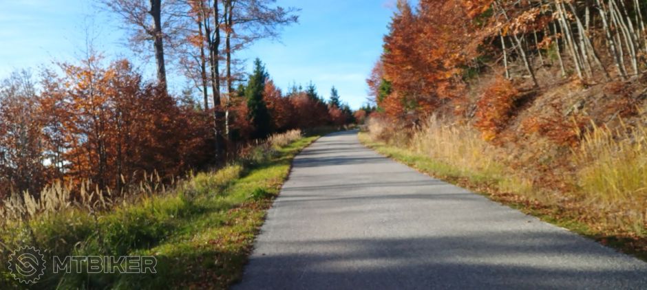 už iba kúsok na hoľu.jpg