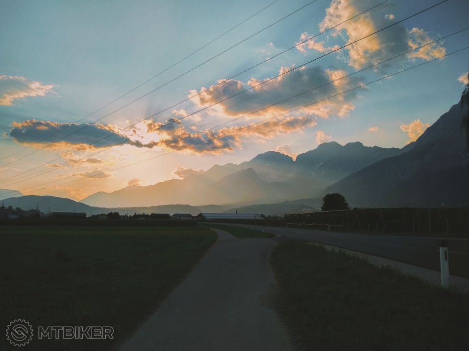 2018-08-16 10.18.32 1.jpg