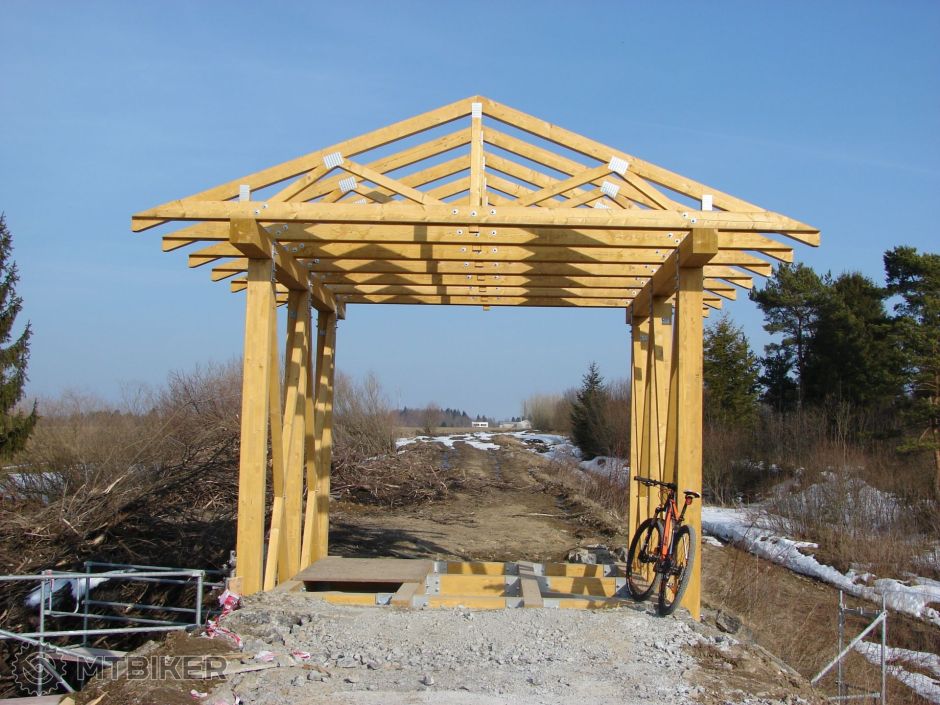 most na useku v Suchej hore.JPG