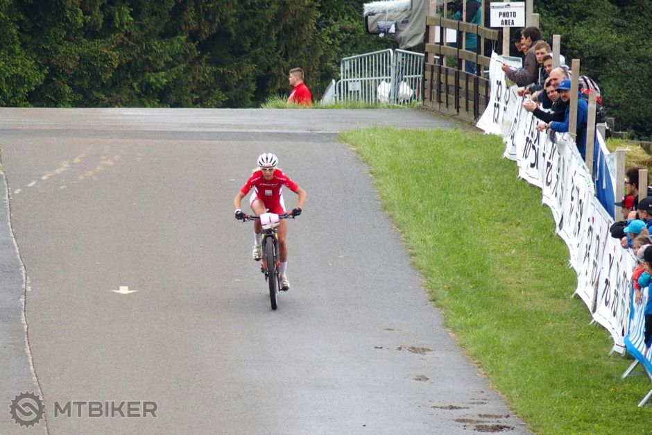 MTB Jolanda Neff 1.jpg