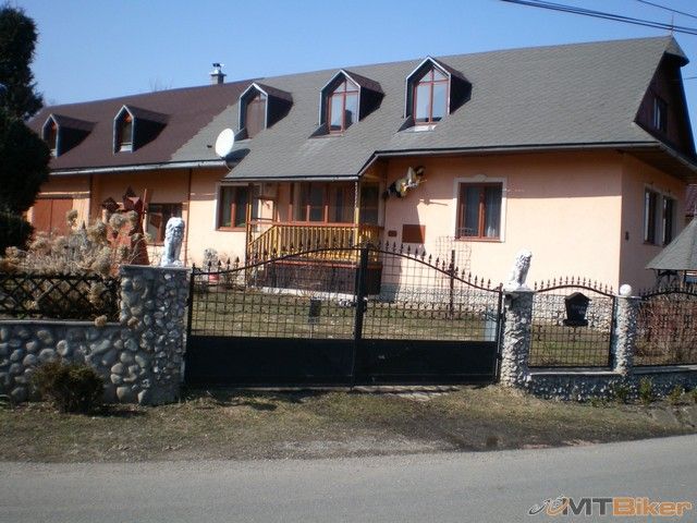 6.hladaj jezibabu na metle.jpg