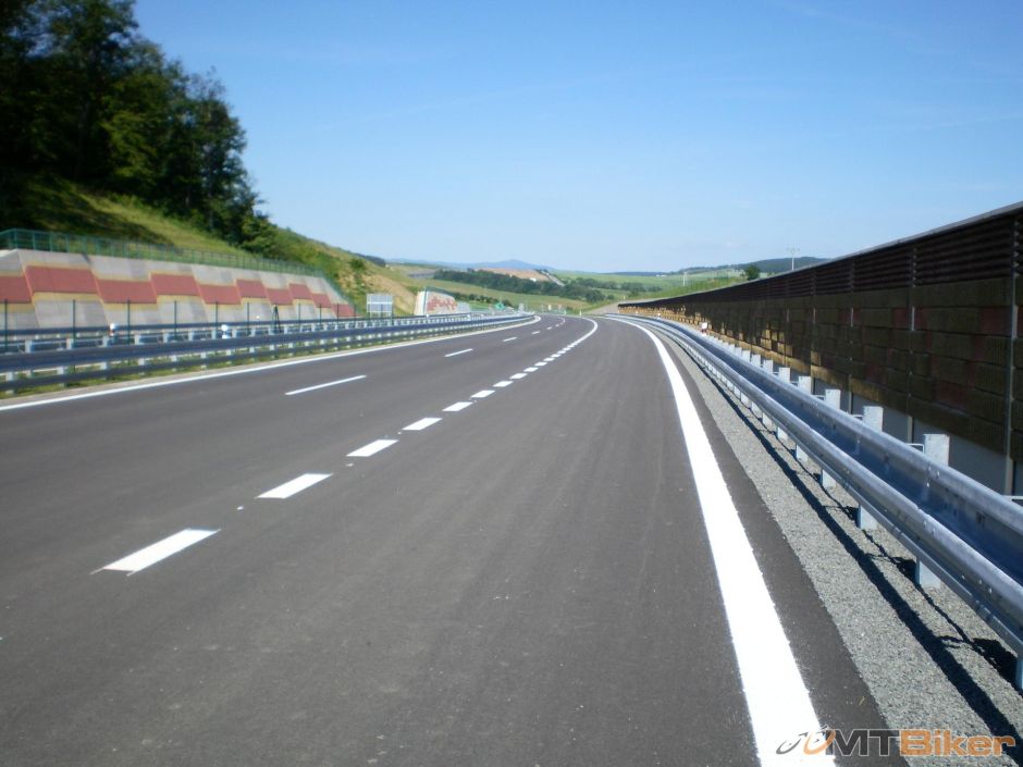 dost kratka je ale co uz aspon daco.JPG