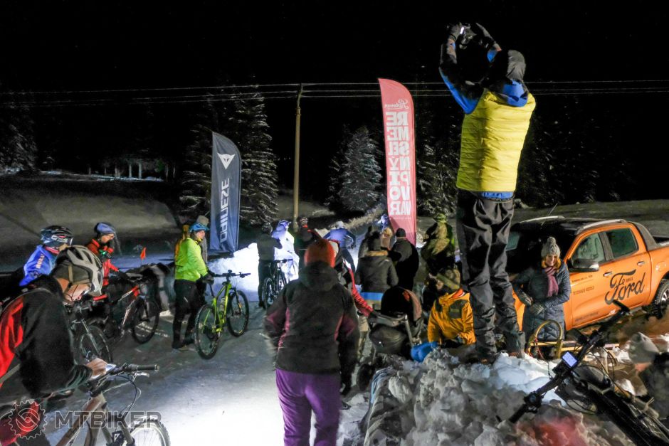 20190111_19-38-11_1-13 sec at f - 3,5_ISO 8000_24 mm_STRZ2882.jpg