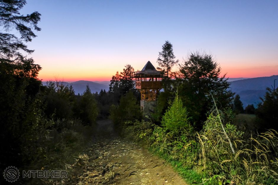 20211009_18-41-06_1-18s_F3,5_ISO 3200_24_4166.jpg