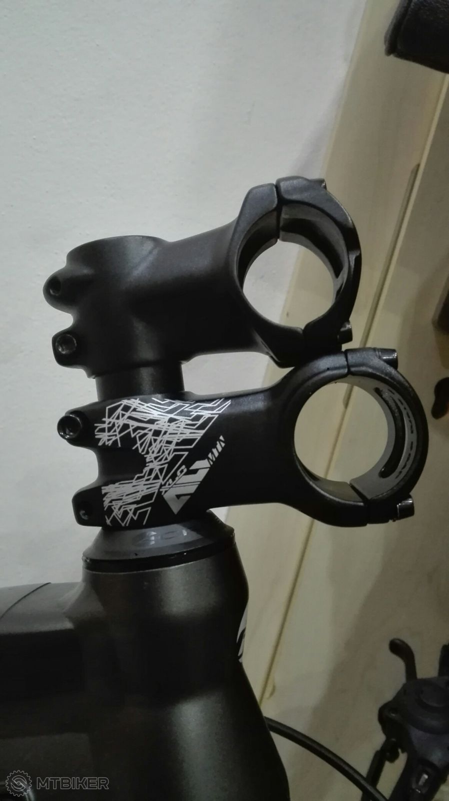 predstavec GHOST.jpg