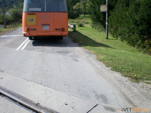 43.jazdia s tym jak s bandurkami...jpg