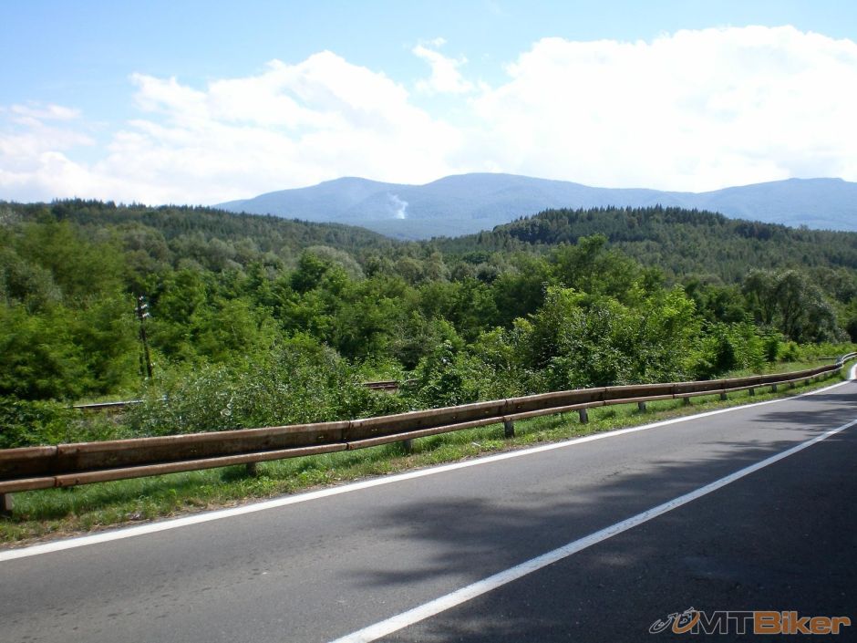 nehori tam nahodou...ci je tam dake ohnisko...snincane by mali znac.JPG