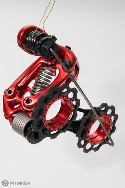 64g-Dura-Ace-Derailleur-3-400x600.jpg