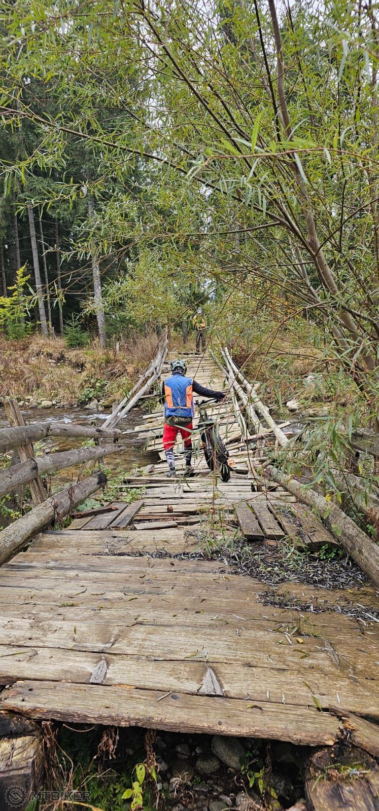 cez potok Siwa Woda.jpg