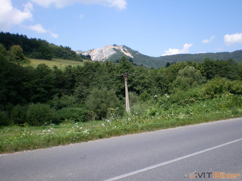 na mna slnko pieklo a oni v lese patrada.JPG