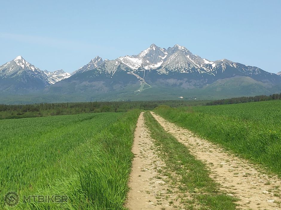 m.slavkov -strane p.tatr.jpg