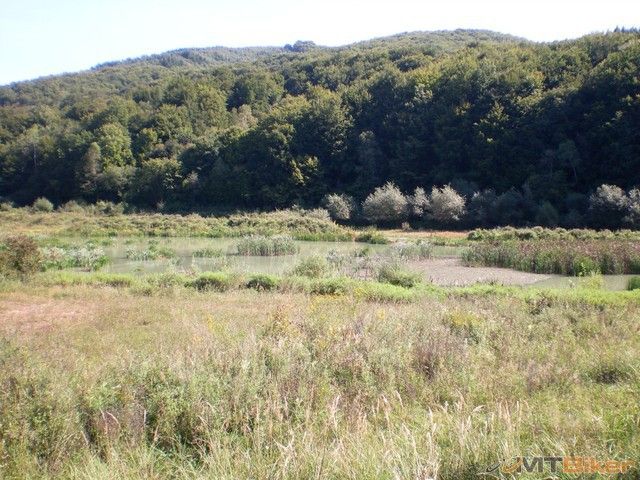 7.zbojne mlacka..dajak som nepochopil naco isli sem ked trebalo cez svetlice zubne jablon a potom po hlavnej lahko domov...jpg