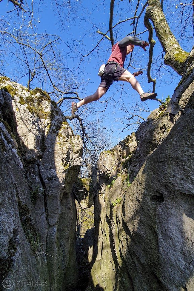 Skaly nad Vyvieračkou 5.4.2020 (8).jpg