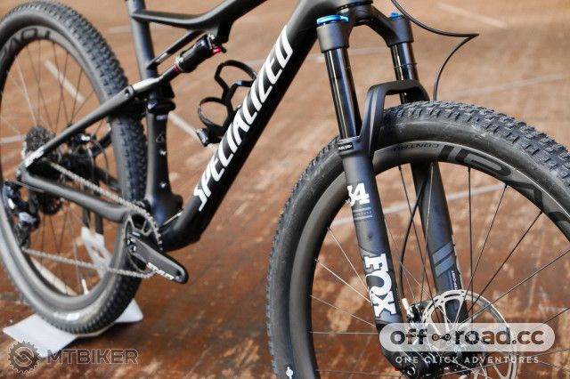 Specialized-Epic-Expert-Carbon-Evo-first-look-review-106.jpg