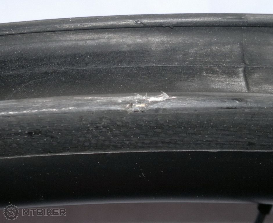 2014-12-07-454_rear_rim_dent.jpg