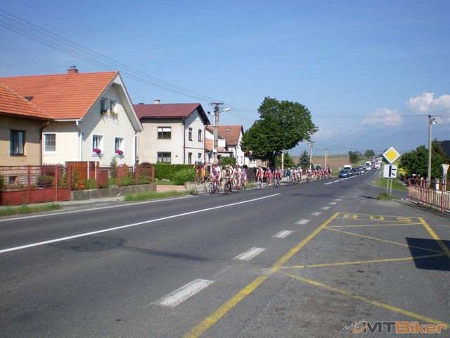 a za nimi kolona....jpg